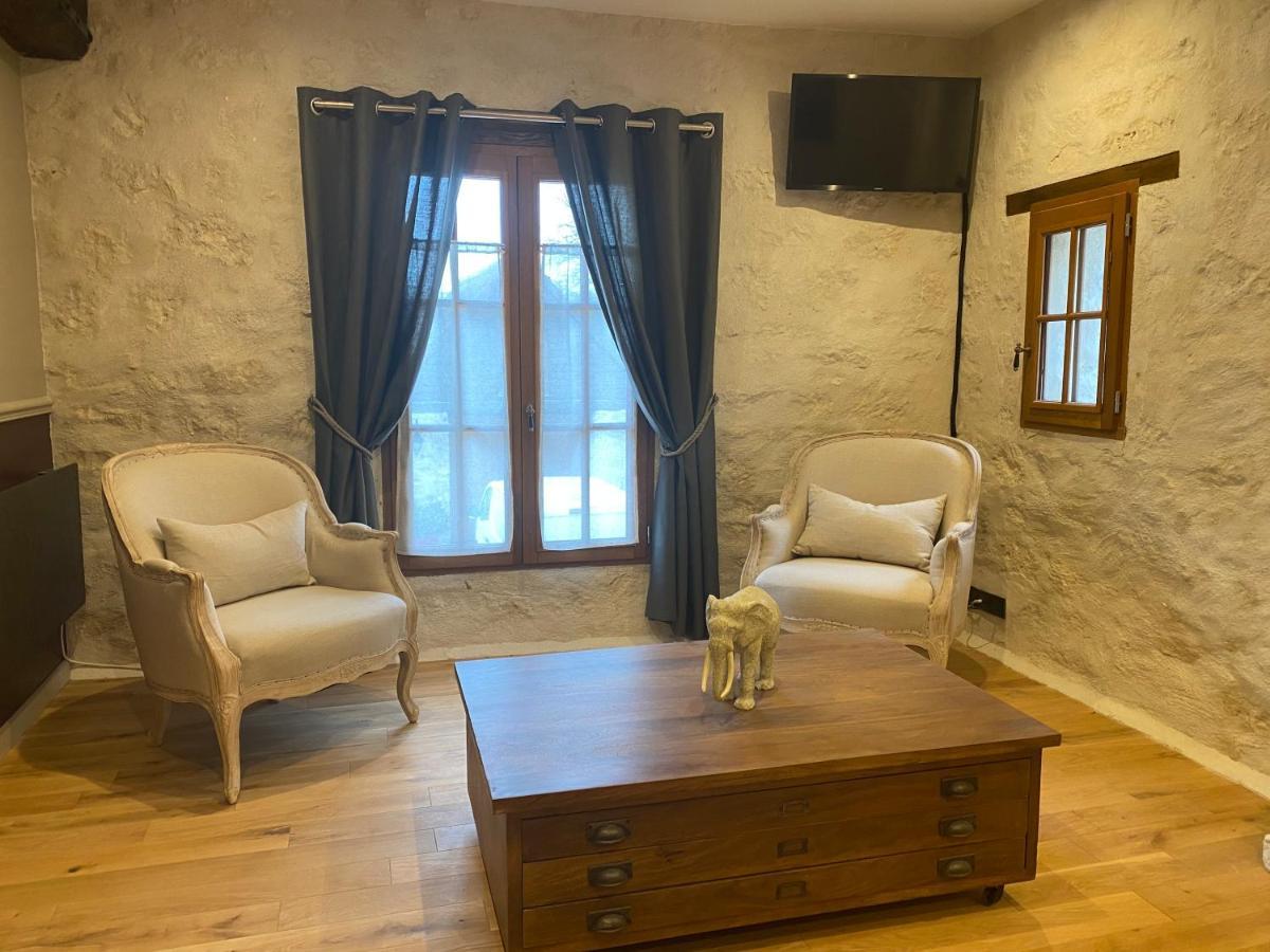 La Maison Du Caillou Bed & Breakfast Pontarme Ngoại thất bức ảnh